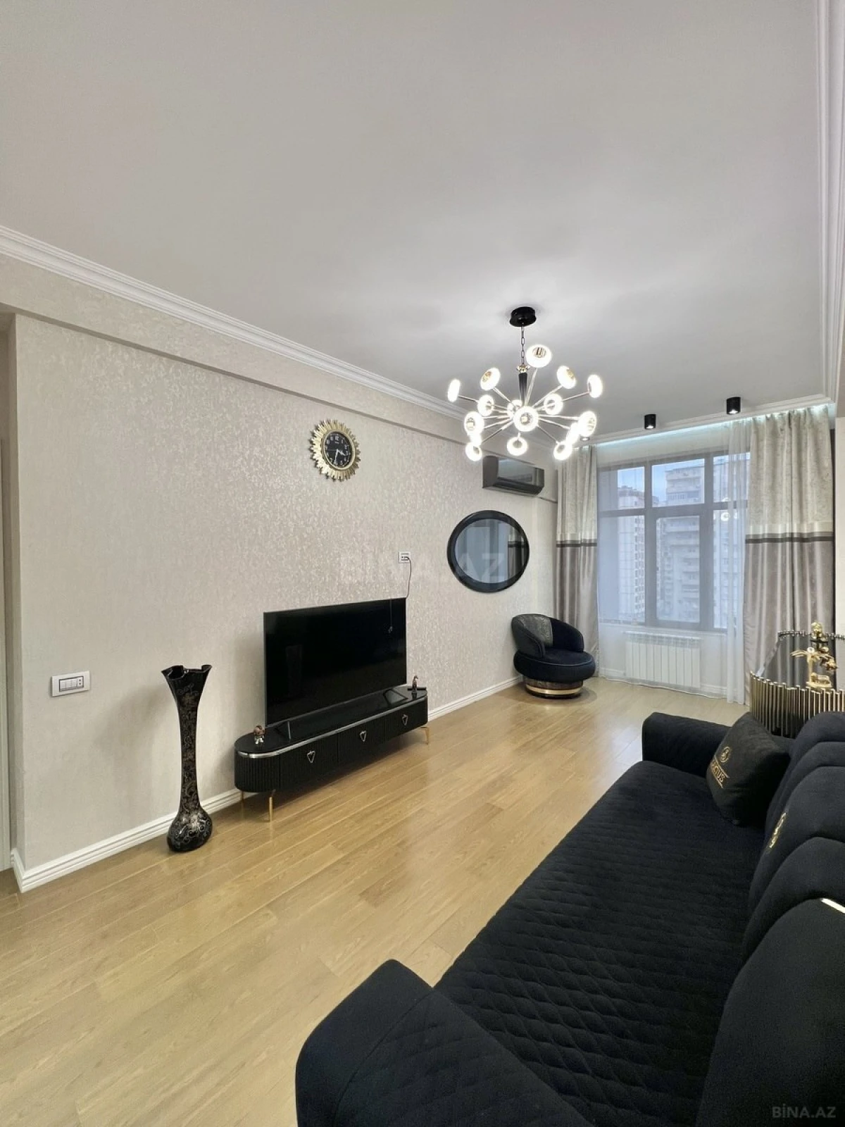 Satılır 3 otaqlı mənzil 127 m²
