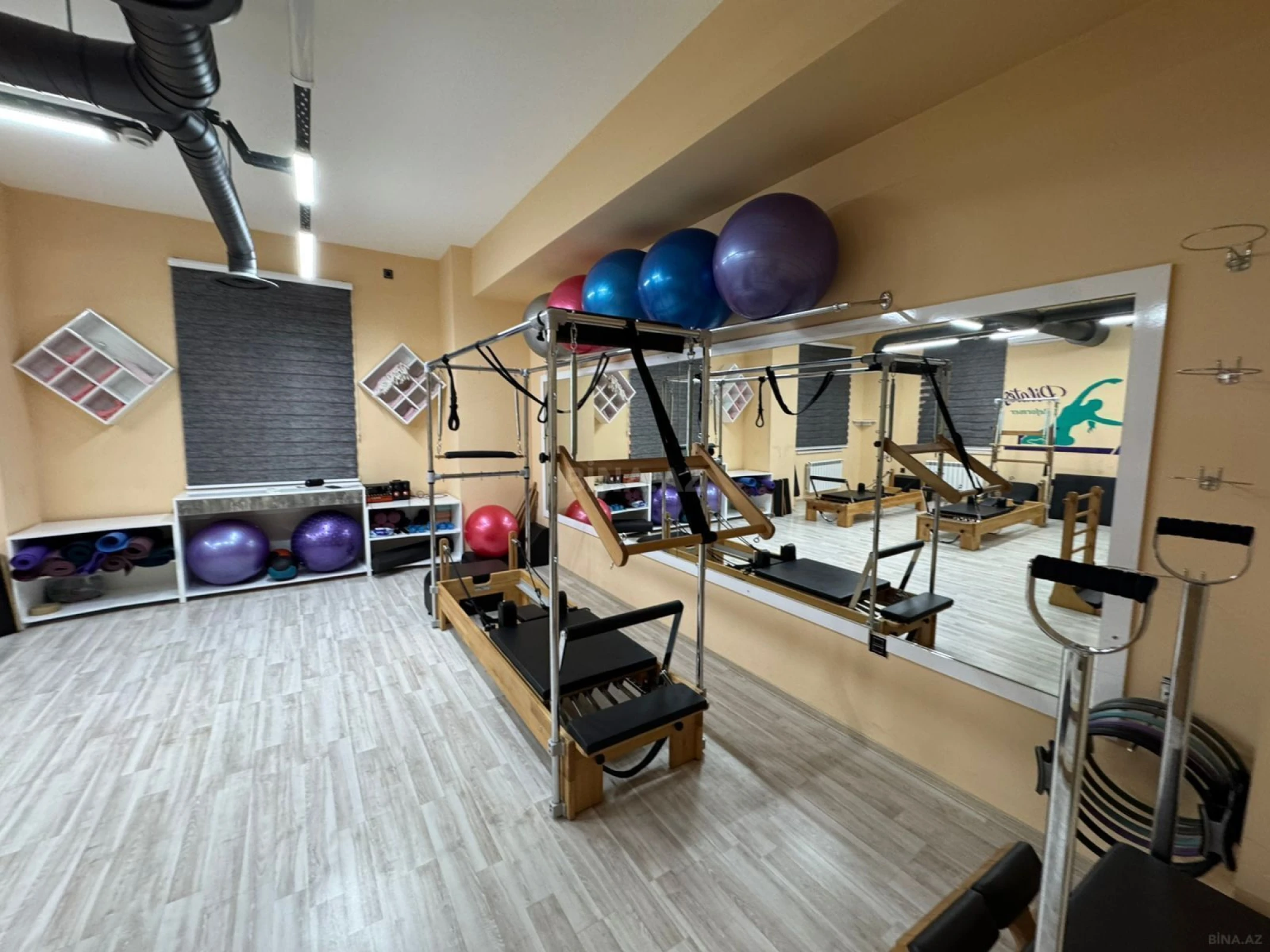 Satılır obyekt 174 m²