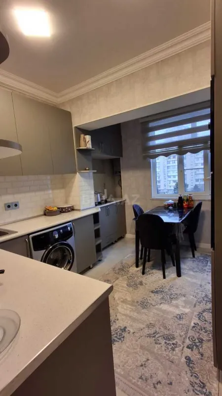 Satılır 3 otaqlı mənzil 90 m²