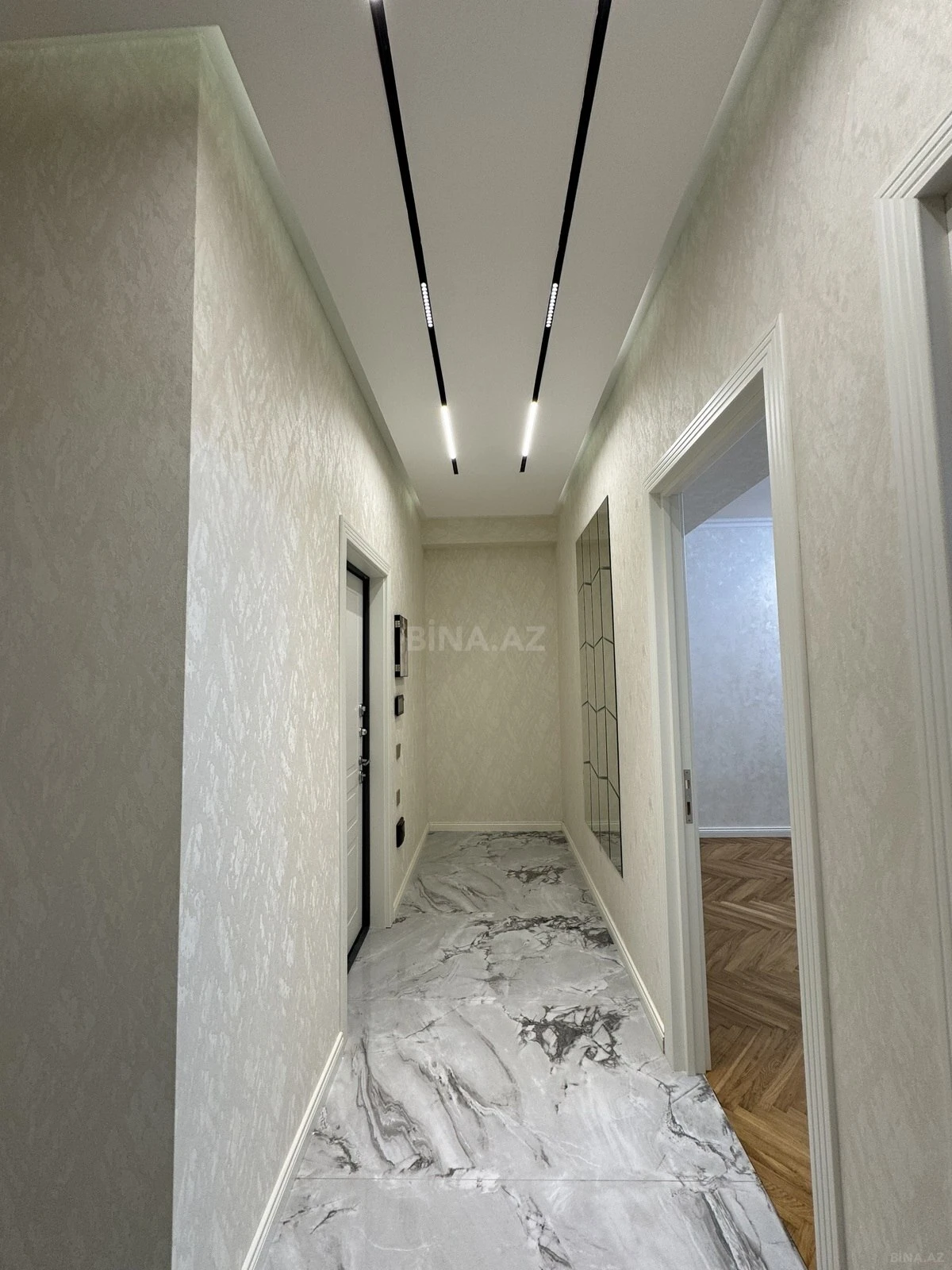 Satılır 2 otaqlı mənzil 65 m²