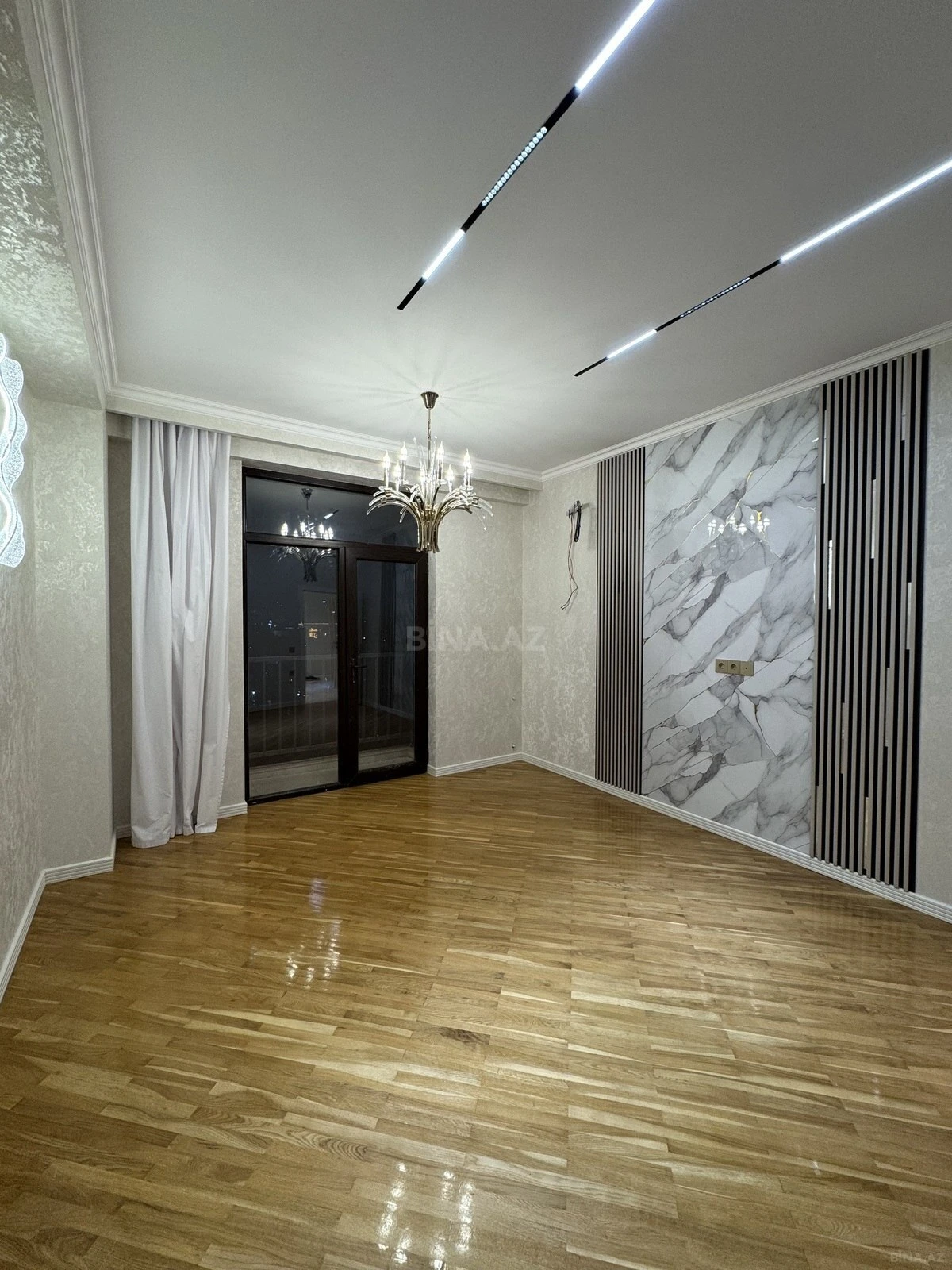 Satılır 2 otaqlı mənzil 80 m²