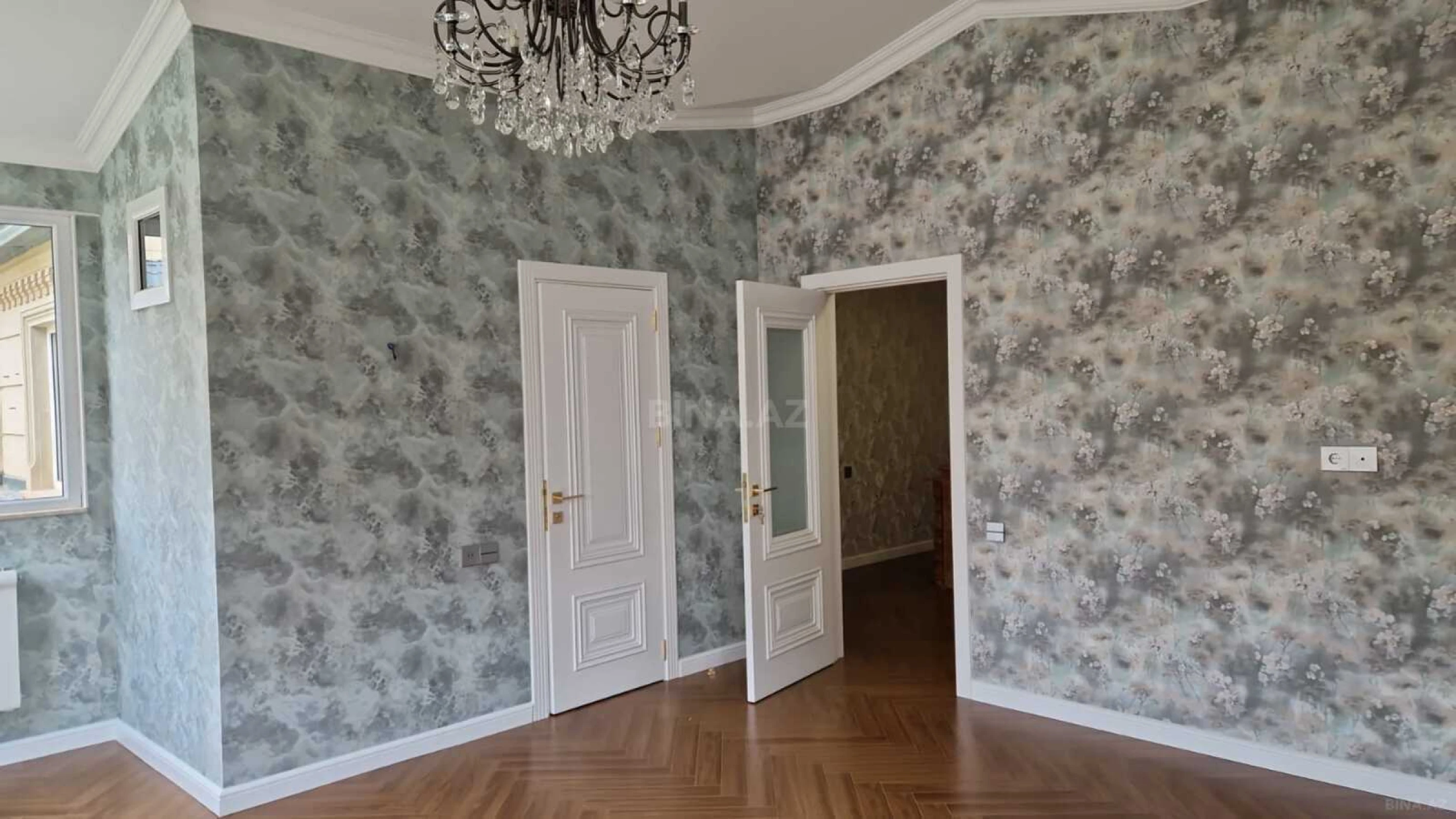 Satılır 7 otaqlı həyət evi 420 m²