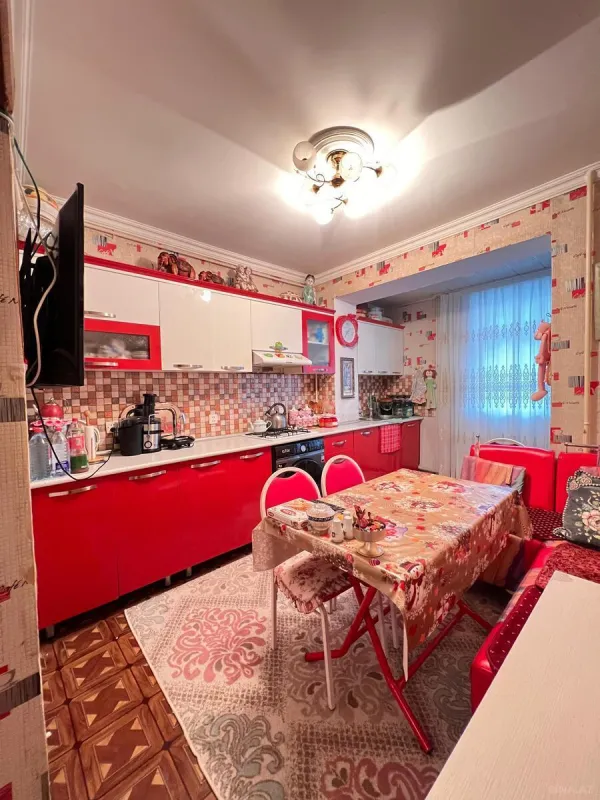 Satılır 3 otaqlı mənzil 85 m²