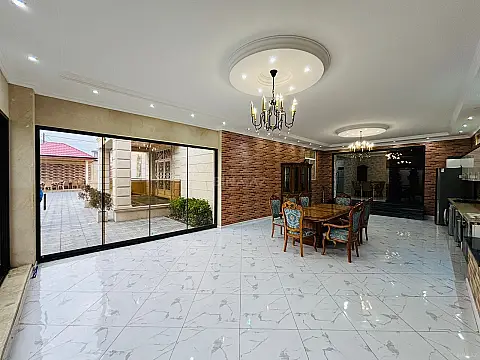 Satılır 5 otaqlı həyət evi 220 m²