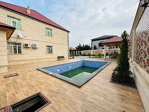 Satılır 5 otaqlı həyət evi 220 m²
