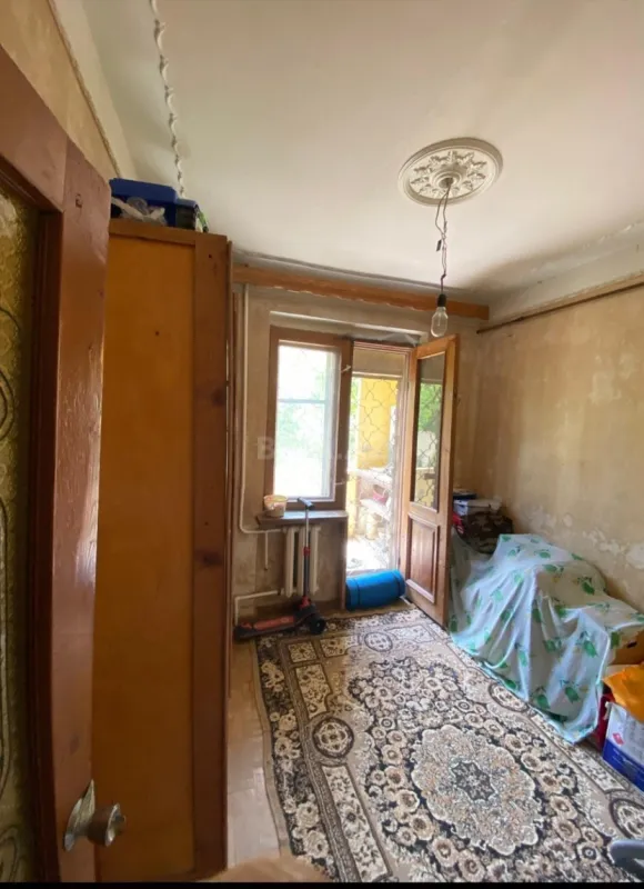 Satılır 4 otaqlı mənzil 100 m²