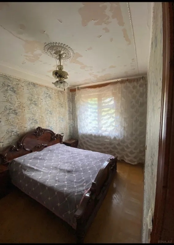 Satılır 4 otaqlı mənzil 100 m²