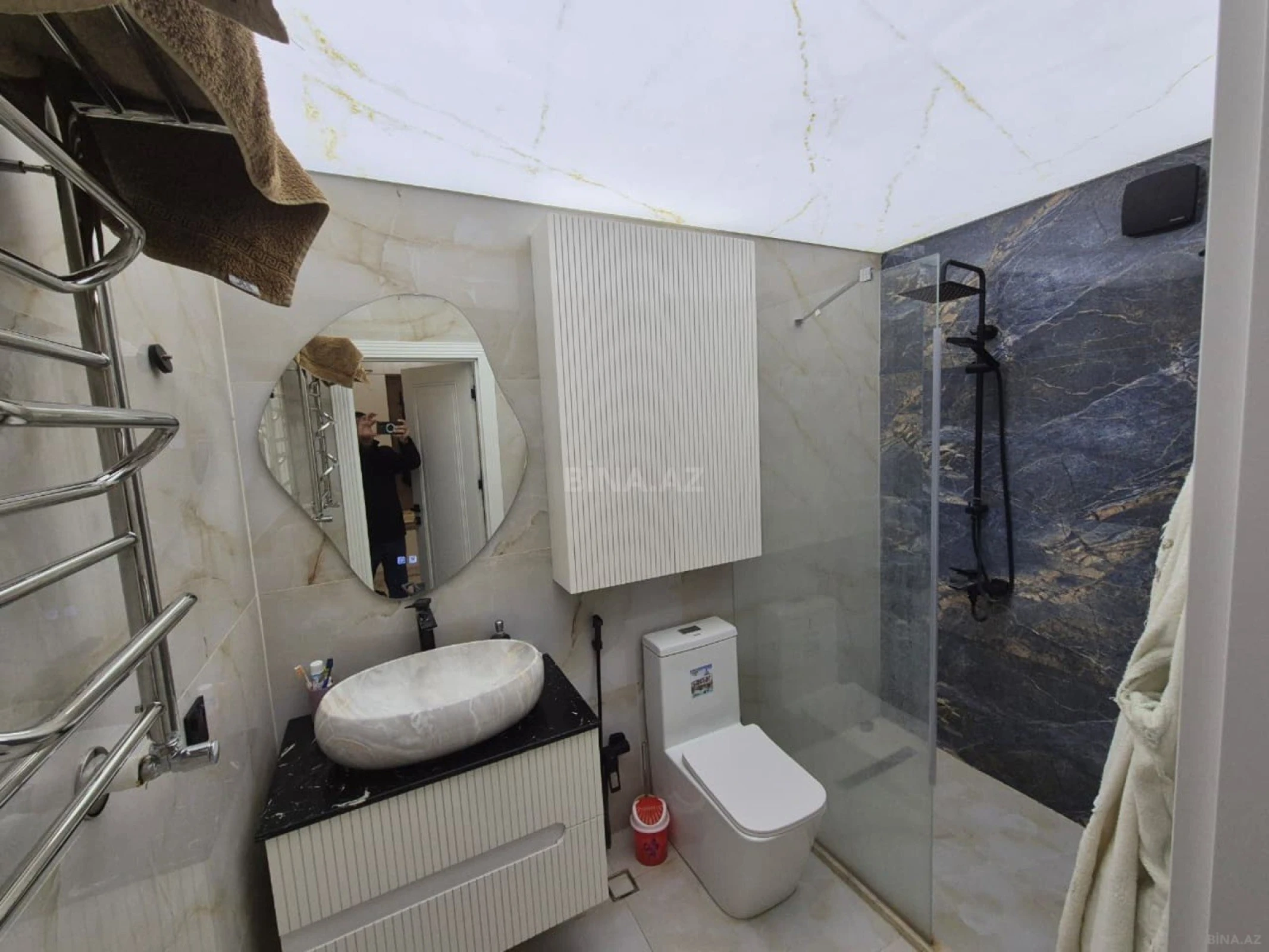 Satılır 2 otaqlı mənzil 58 m²