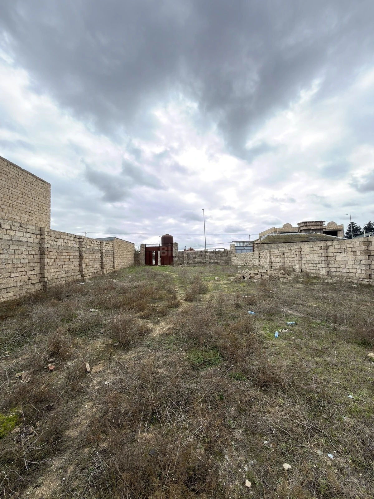 Satılır torpaq sahəsi 5.7 m²