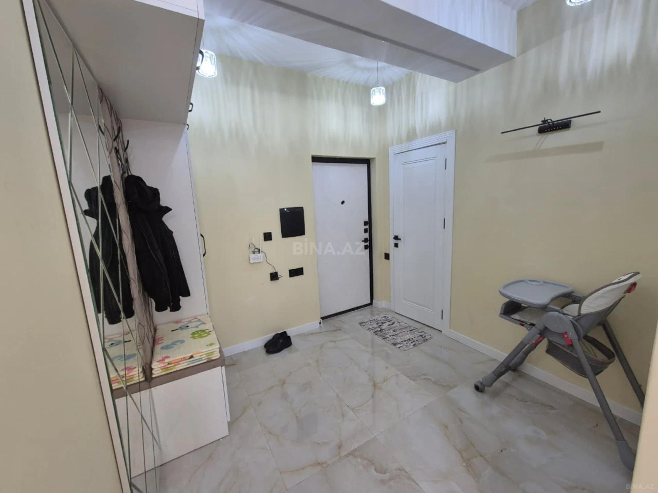 Satılır 2 otaqlı mənzil 58 m²