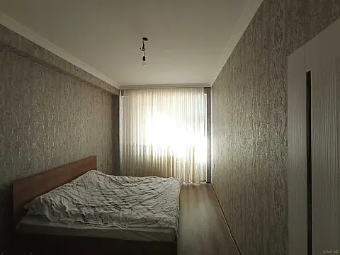 Satılır 2 otaqlı mənzil 68 m²