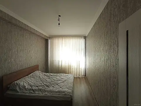 Satılır 2 otaqlı mənzil 68 m²