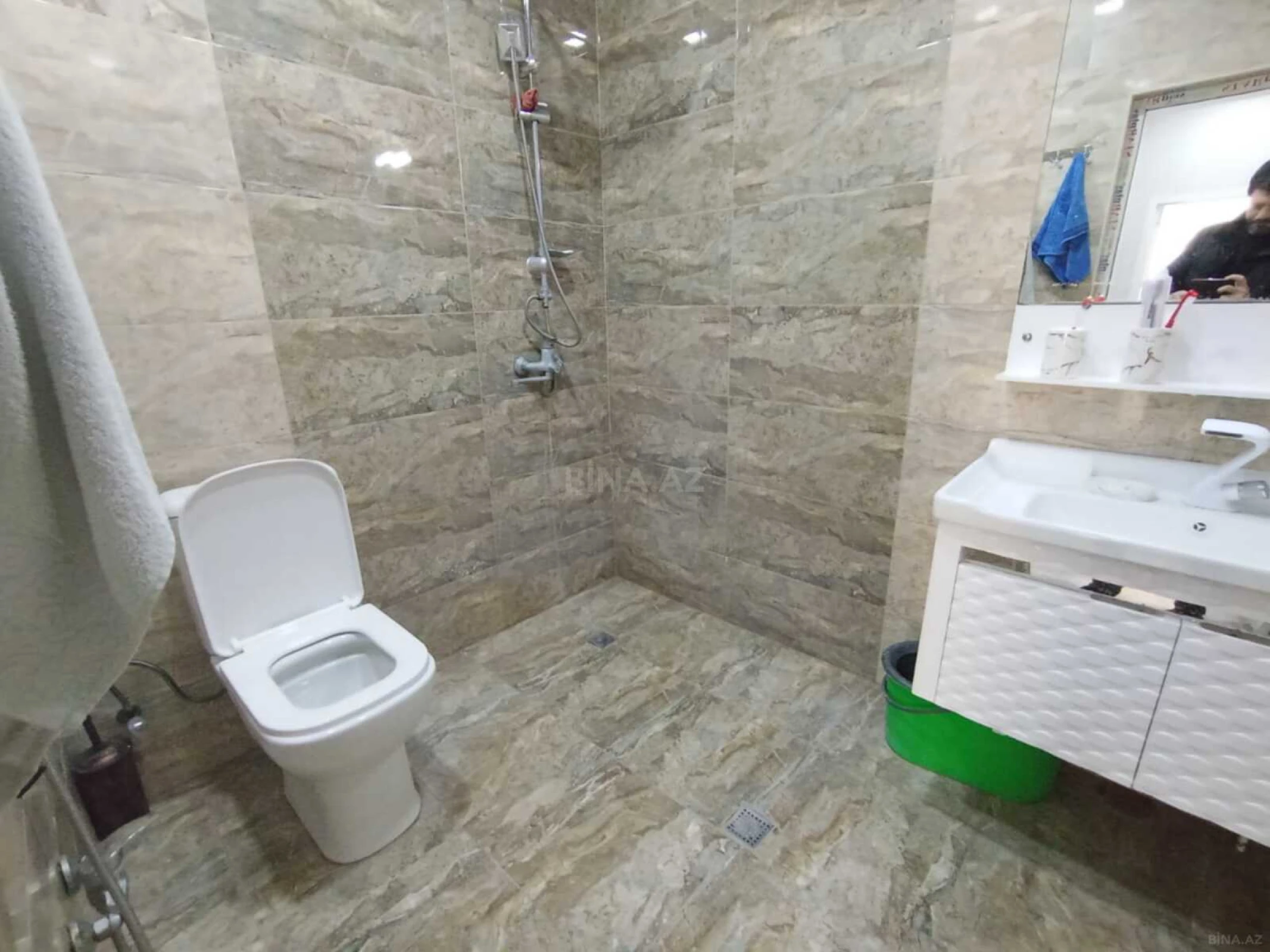 Satılır 2 otaqlı mənzil 68 m²
