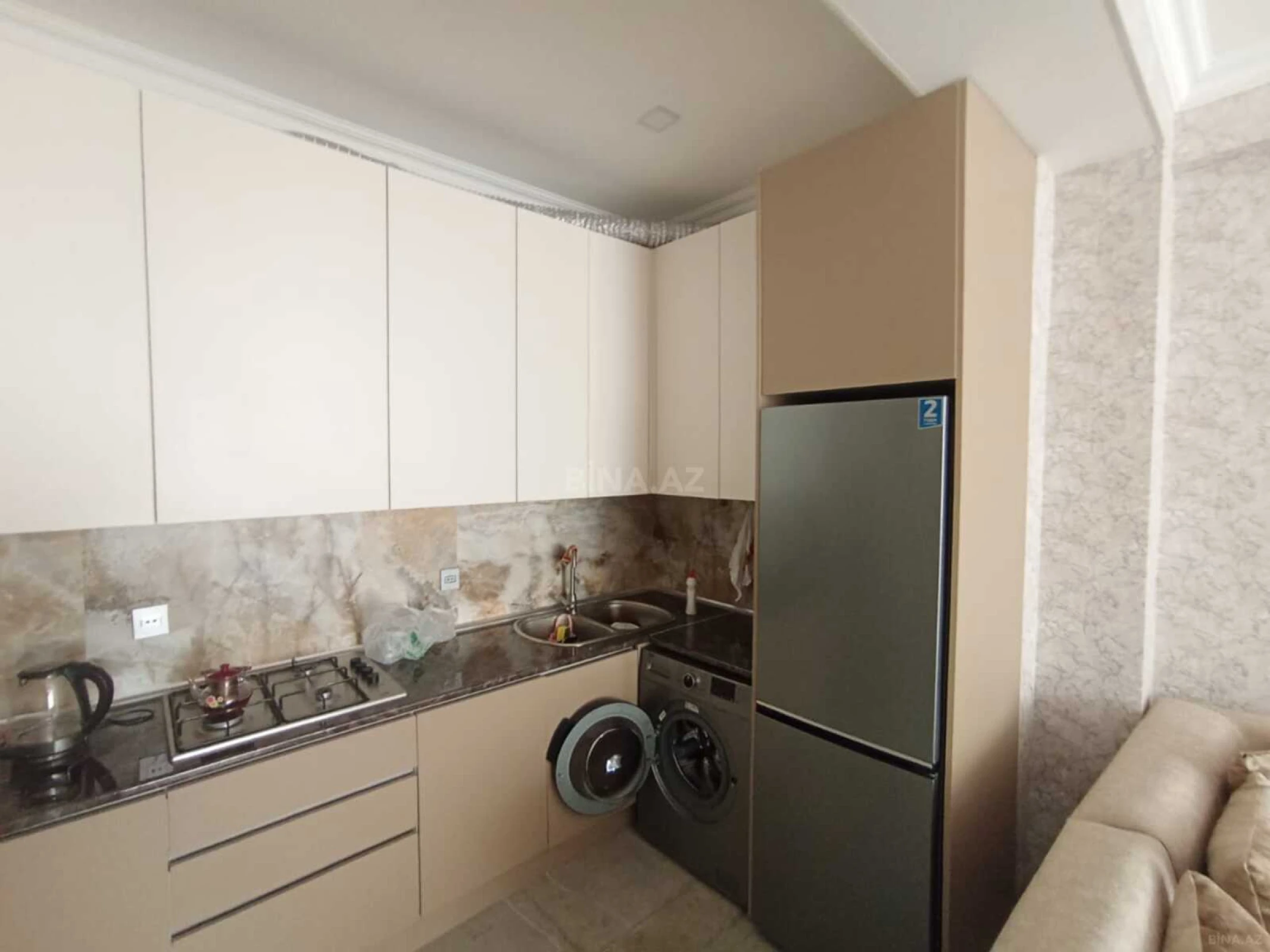 Satılır 2 otaqlı mənzil 68 m²