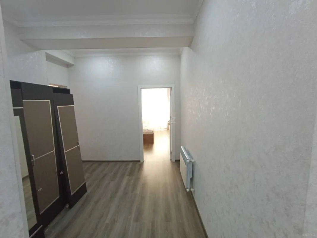 Satılır 2 otaqlı mənzil 68 m²