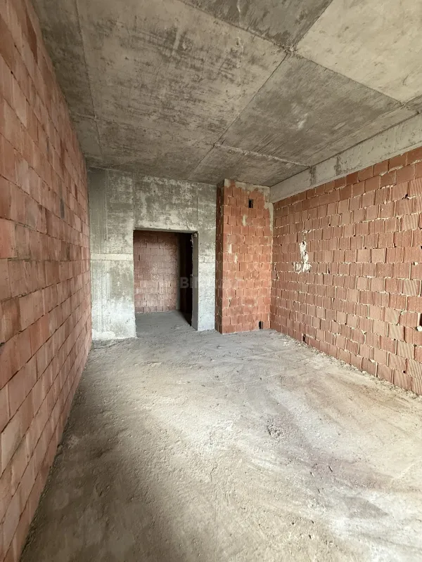 Satılır 3 otaqlı mənzil 97.4 m²