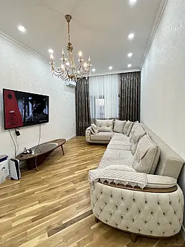 Satılır 3 otaqlı mənzil 140 m²