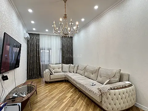 Satılır 3 otaqlı mənzil 140 m²