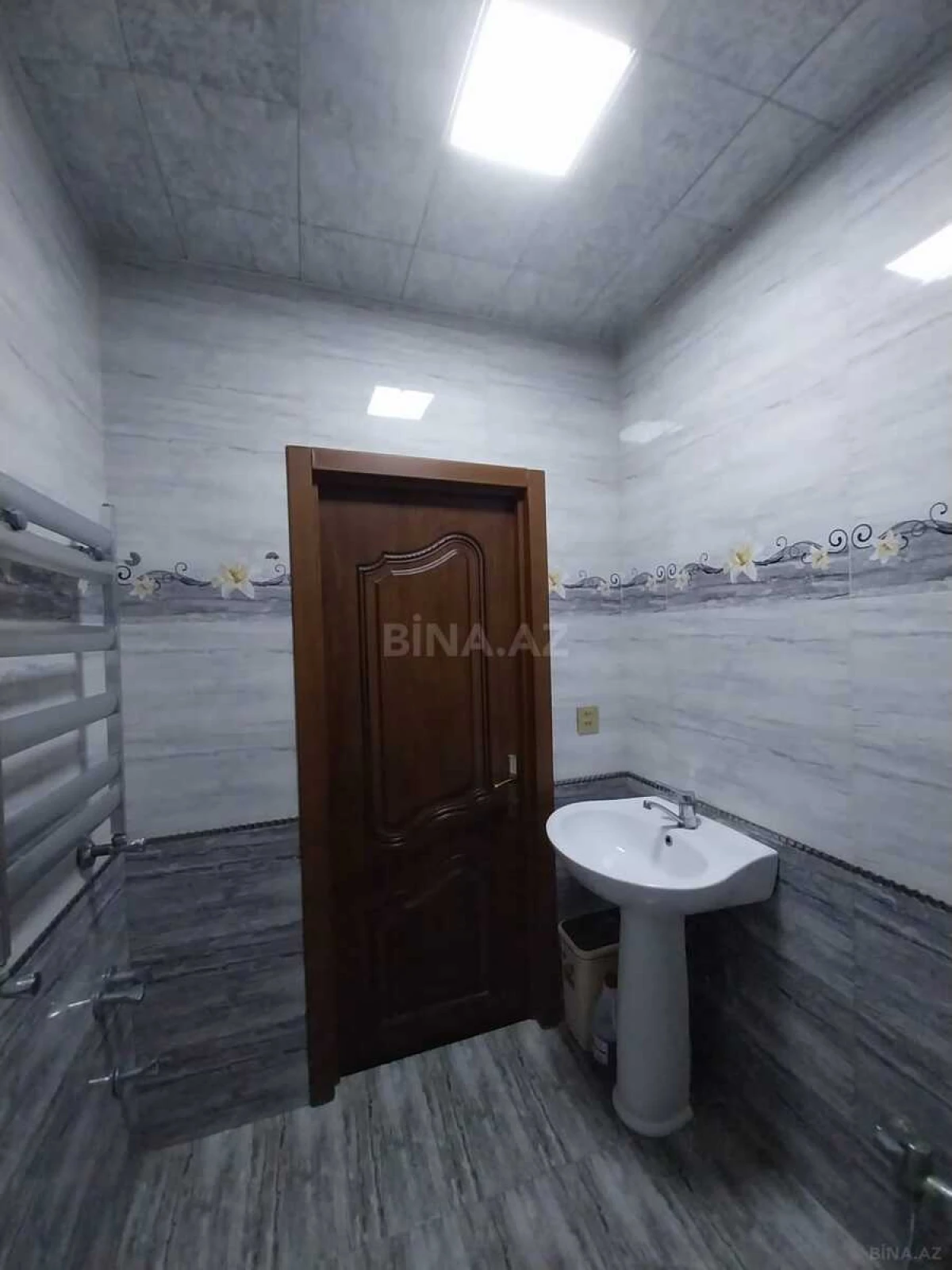 Satılır 2 otaqlı mənzil 58 m²
