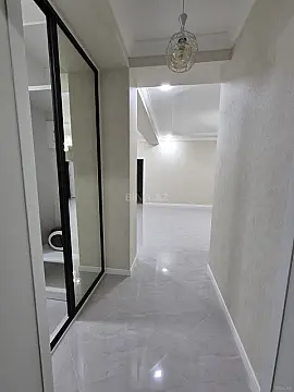 Kirayə verilir 3 otaqlı mənzil 156 m²