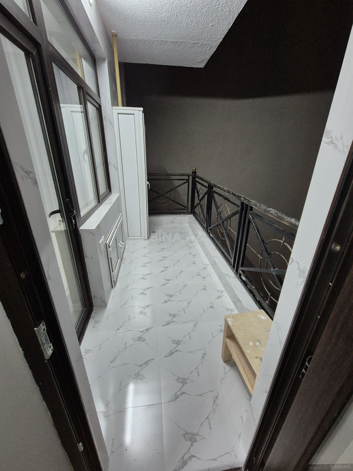 Kirayə verilir 3 otaqlı mənzil 156 m²