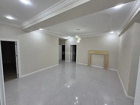 Kirayə verilir 3 otaqlı mənzil 156 m²