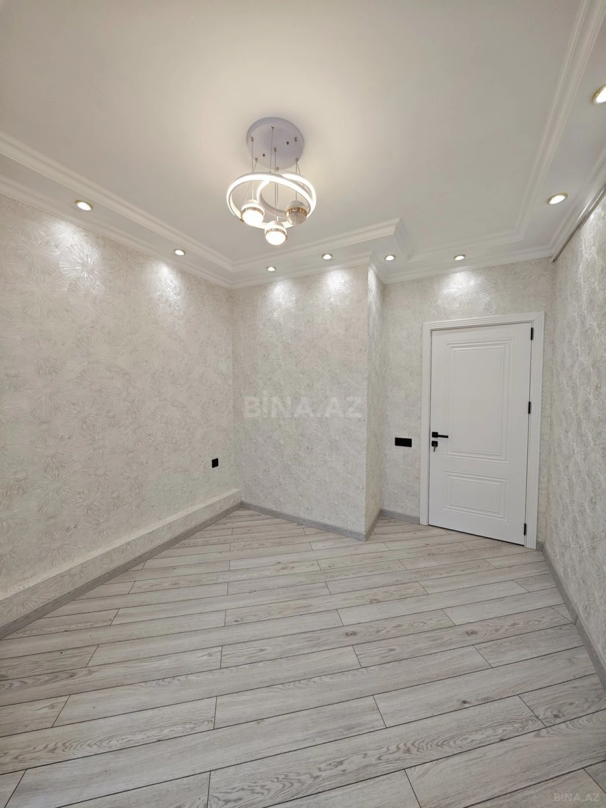 Satılır 3 otaqlı mənzil 60 m²