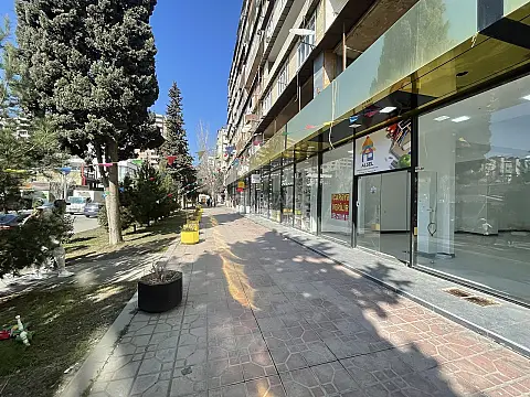 Kirayə verilir obyekt 90 m²