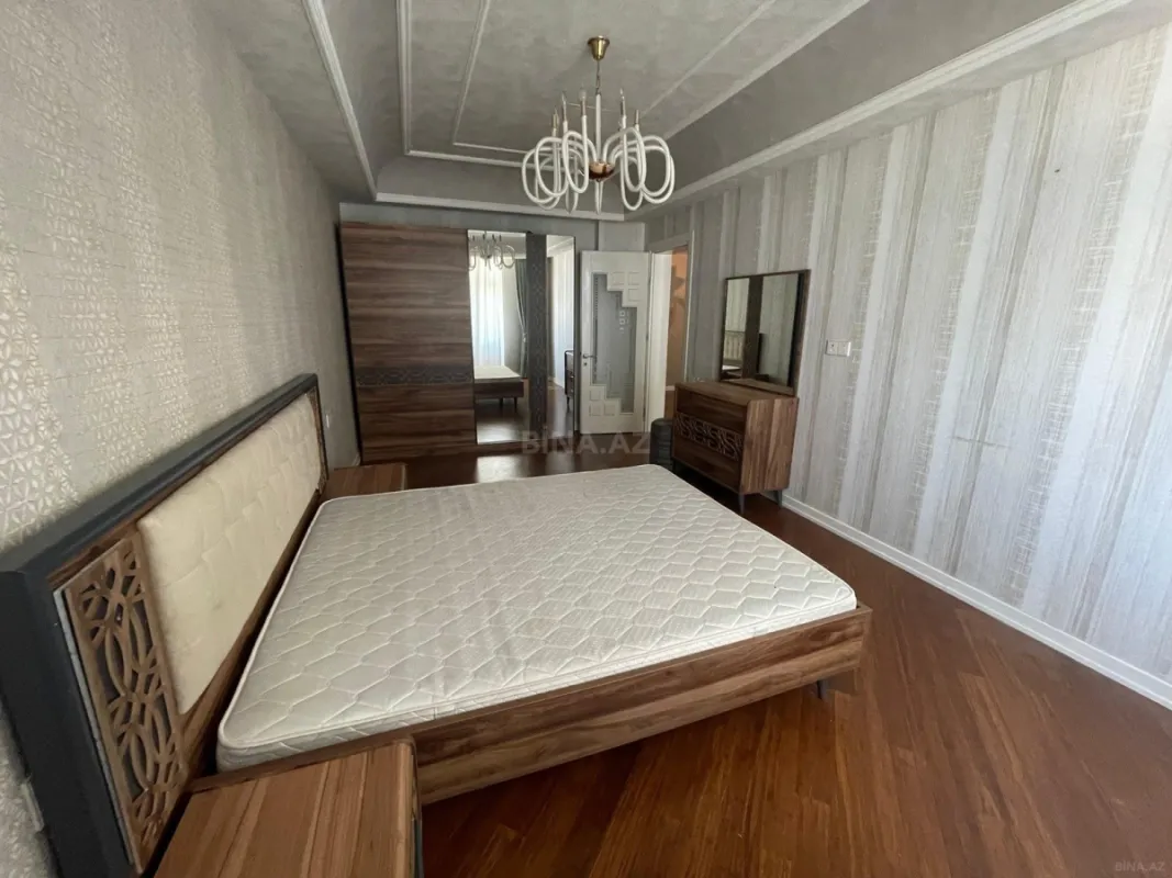 Kirayə verilir 2 otaqlı mənzil 90 m²