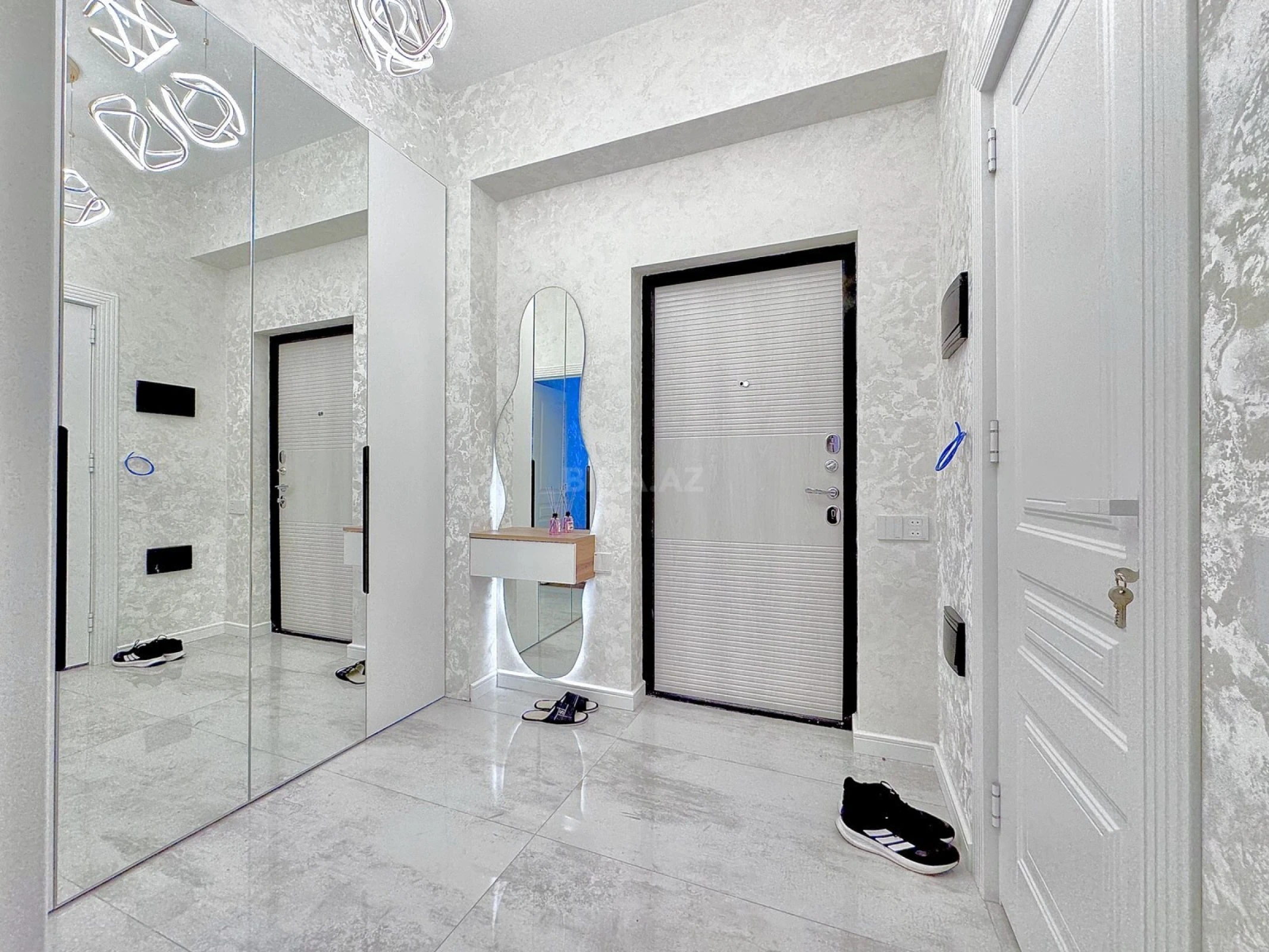 Satılır 2 otaqlı mənzil 40 m²