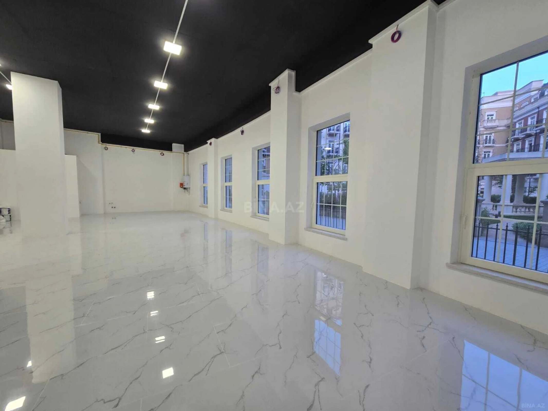 Kirayə verilir 4 otaqlı ofis 124 m²