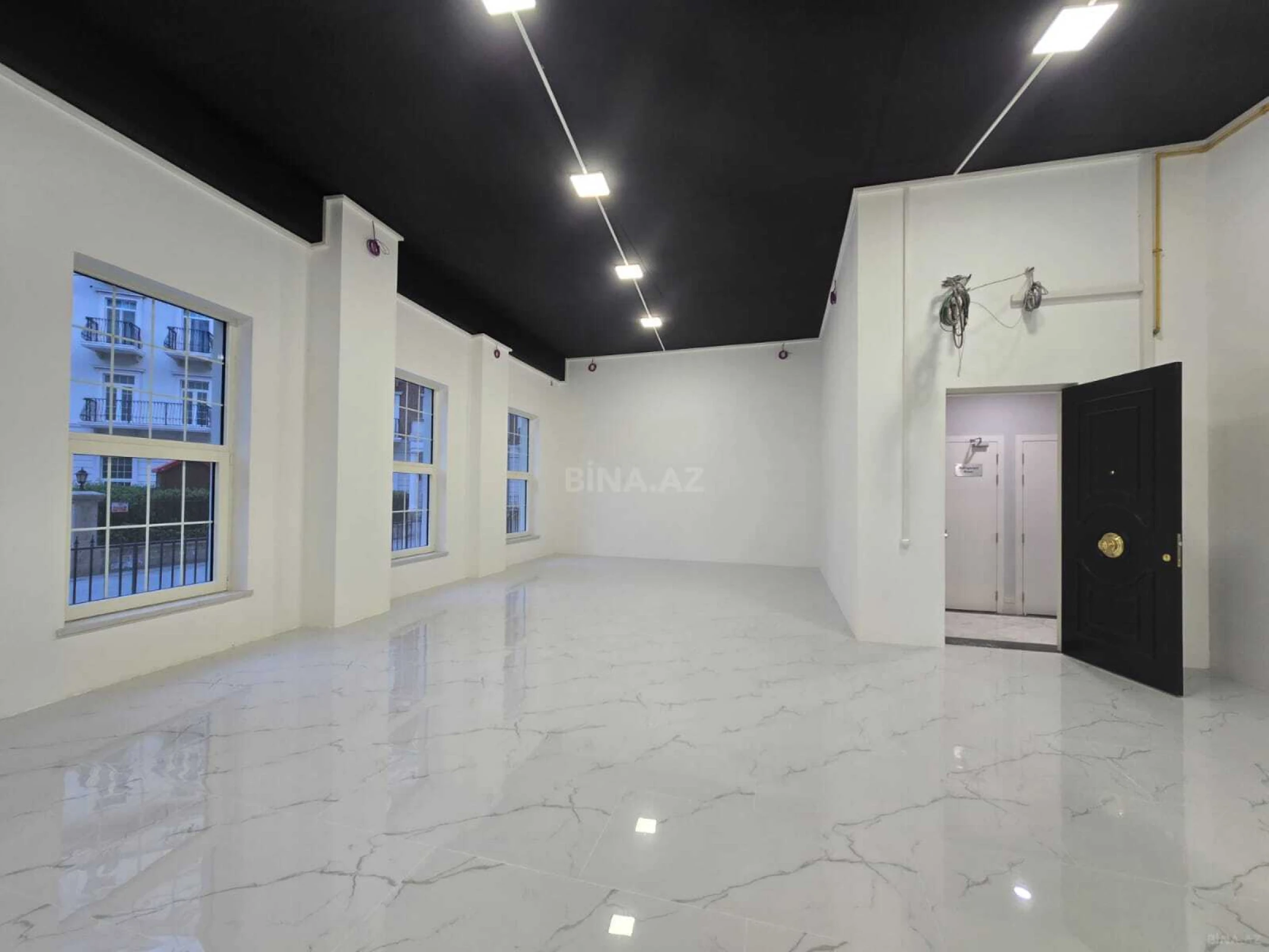 Kirayə verilir 4 otaqlı ofis 124 m²