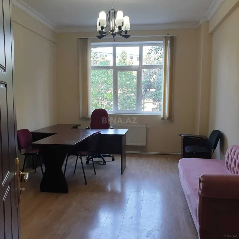 Kirayə verilir 3 otaqlı ofis 100 m²