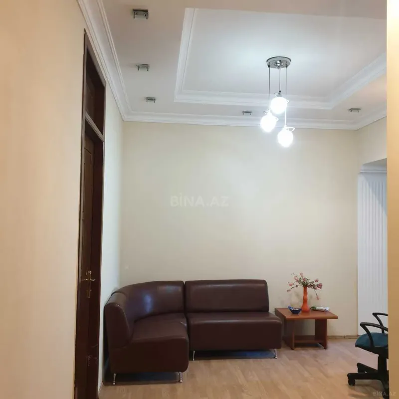 Kirayə verilir 3 otaqlı ofis 100 m²