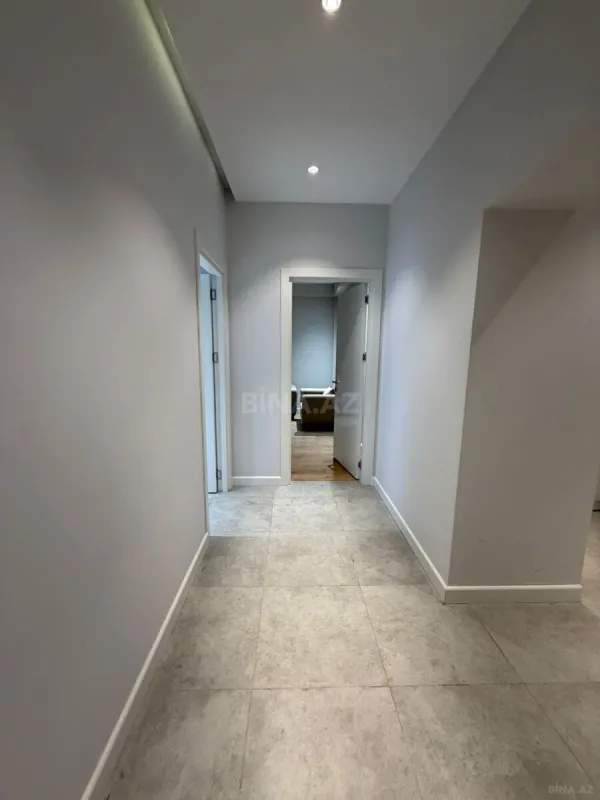 Kirayə verilir 2 otaqlı mənzil 95 m²