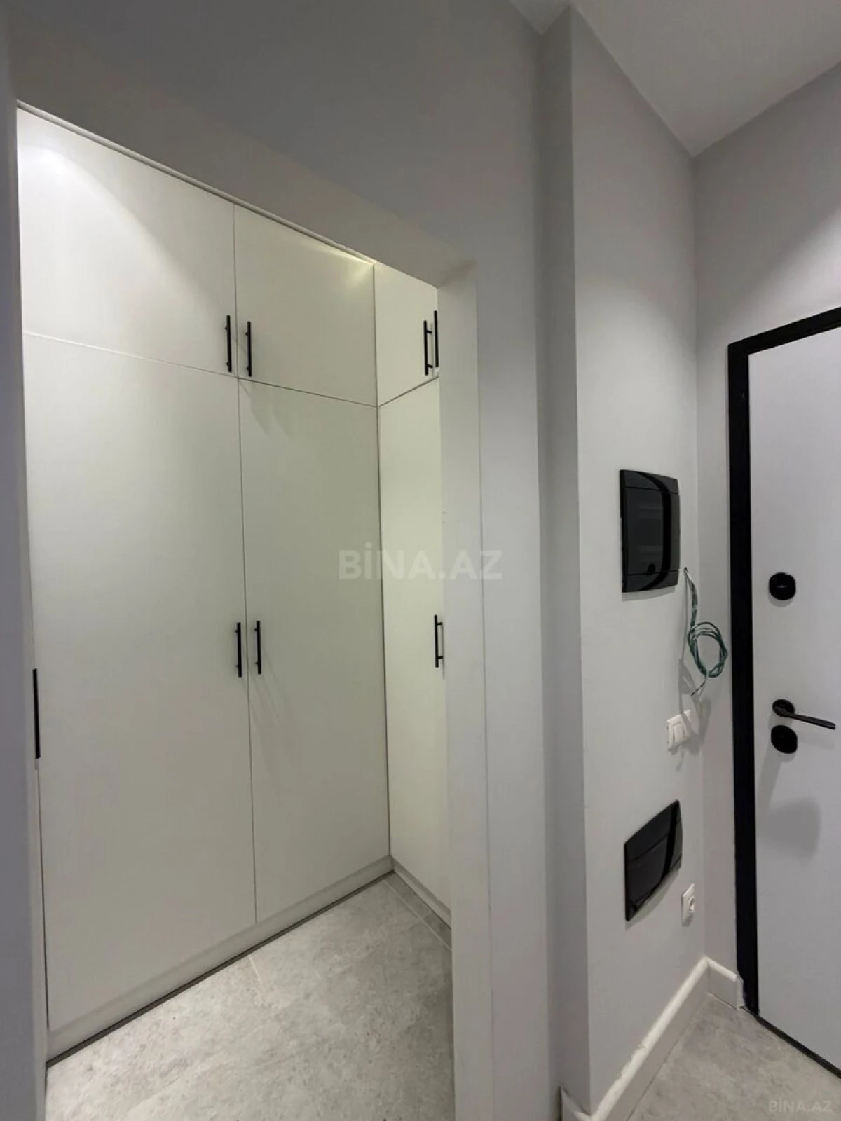Kirayə verilir 2 otaqlı mənzil 95 m²