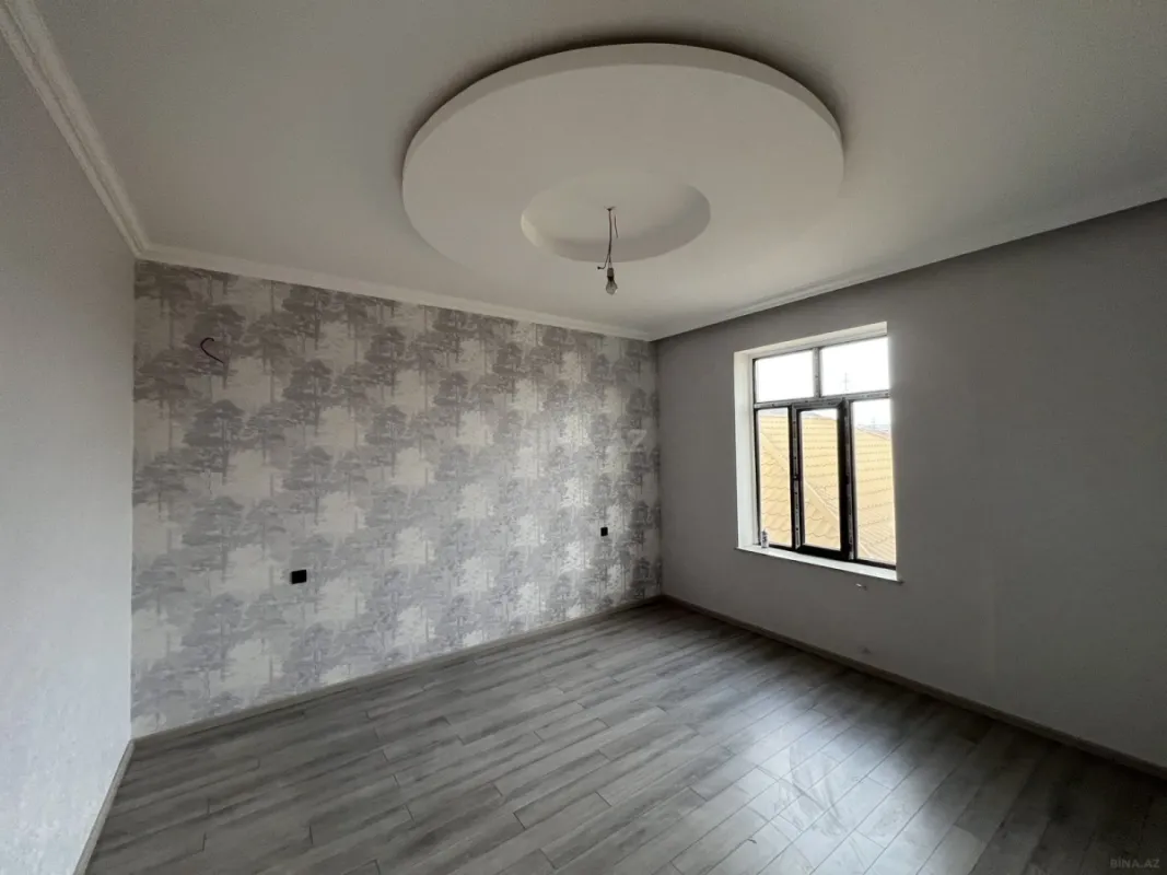 Satılır 6 otaqlı həyət evi 220 m²