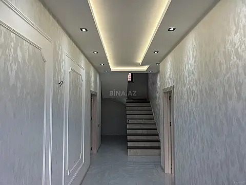 Satılır 6 otaqlı həyət evi 220 m²