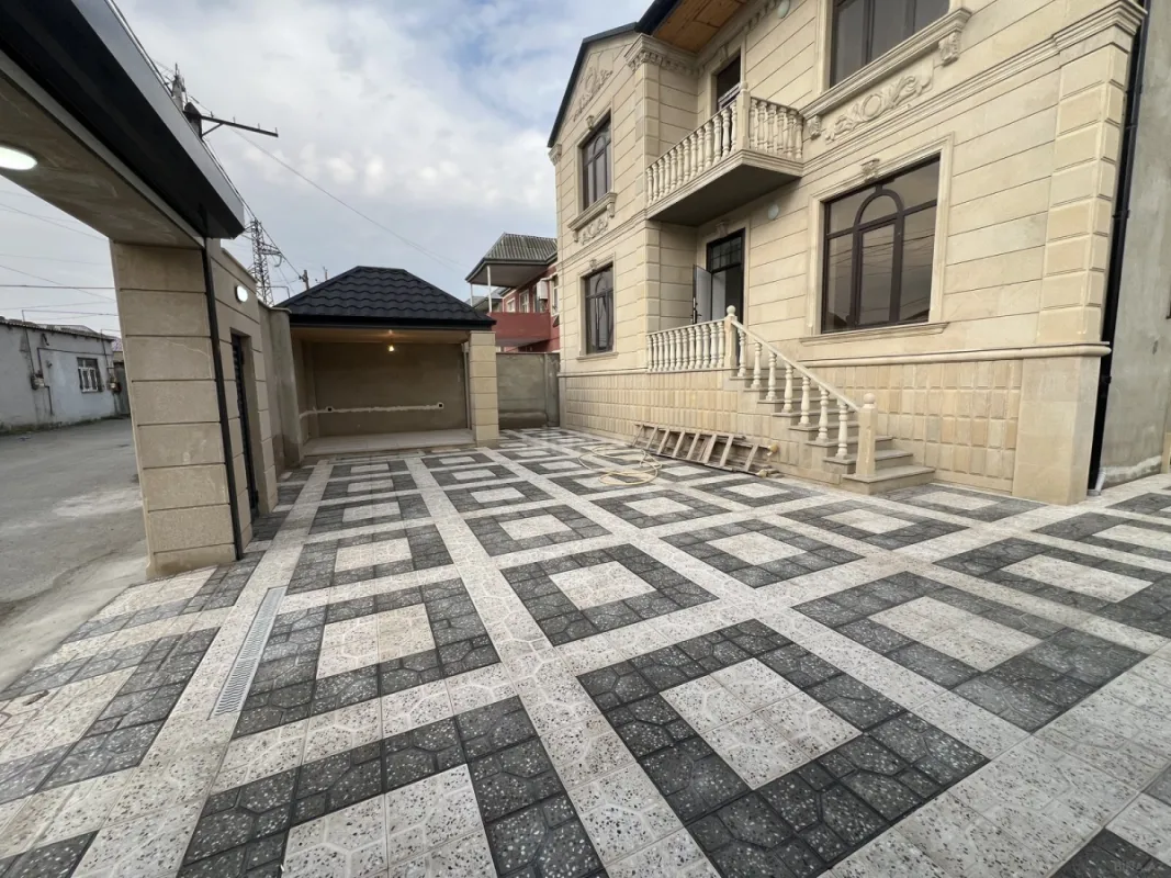 Satılır 6 otaqlı həyət evi 220 m²