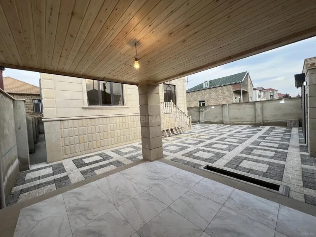 Satılır 6 otaqlı həyət evi 220 m²