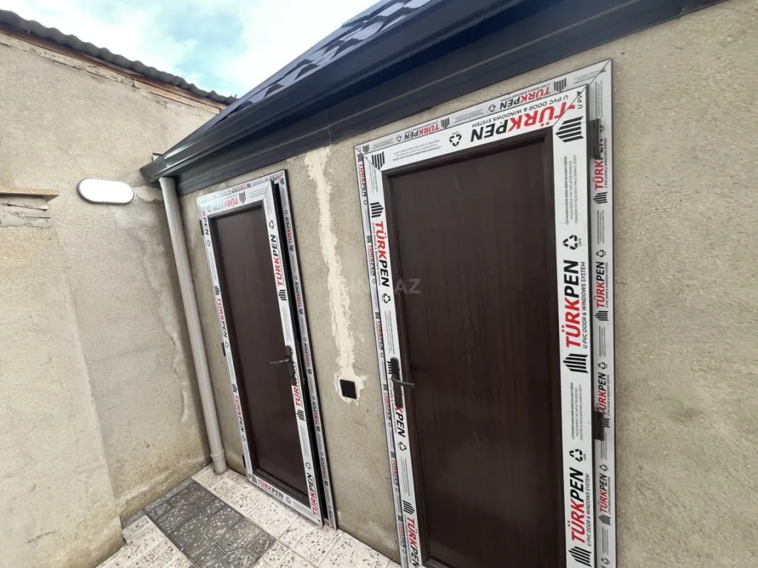 Satılır 6 otaqlı həyət evi 220 m²