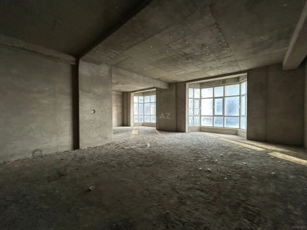 Satılır 3 otaqlı mənzil 153.4 m²