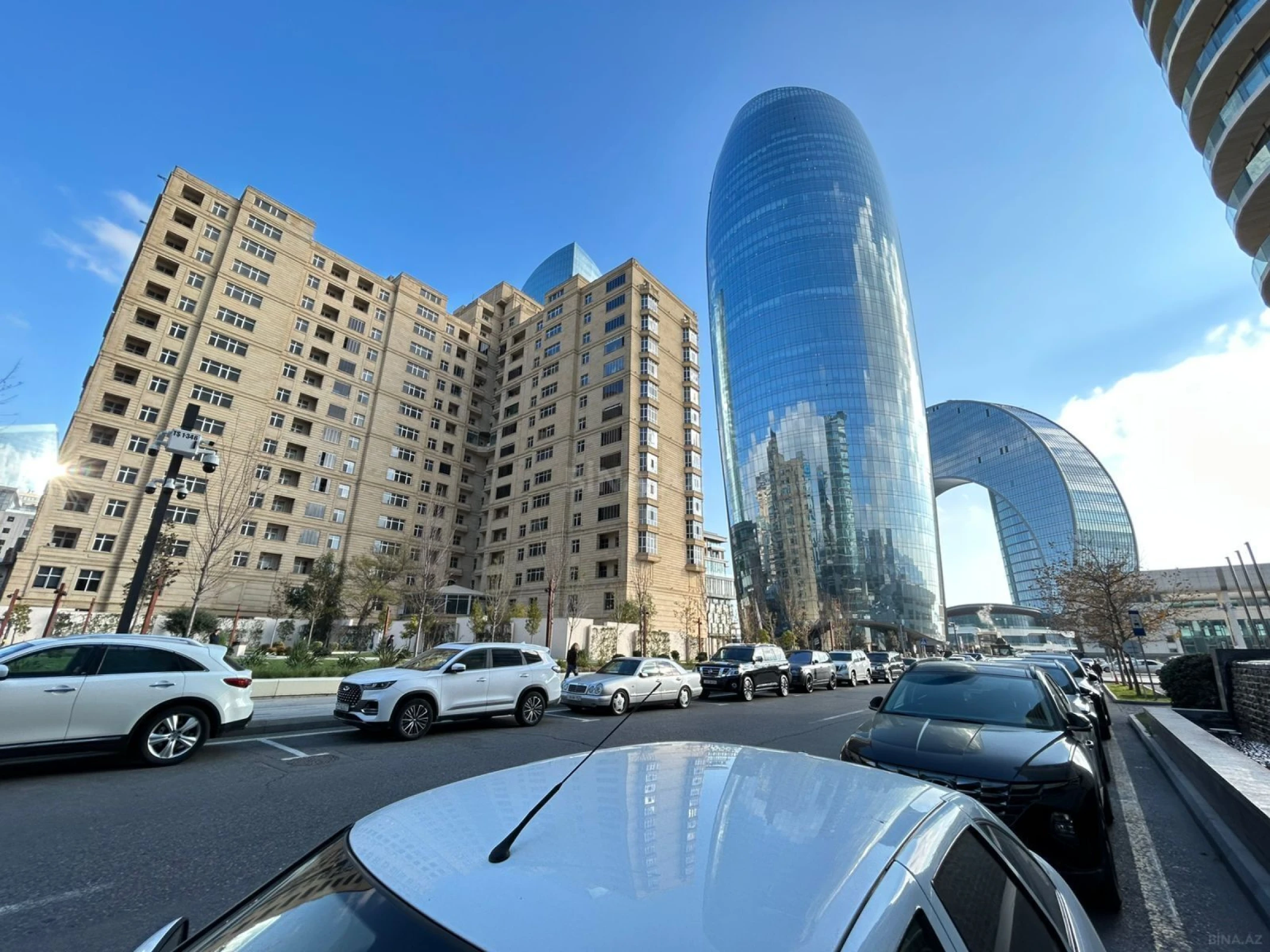 Satılır 3 otaqlı mənzil 153.4 m²