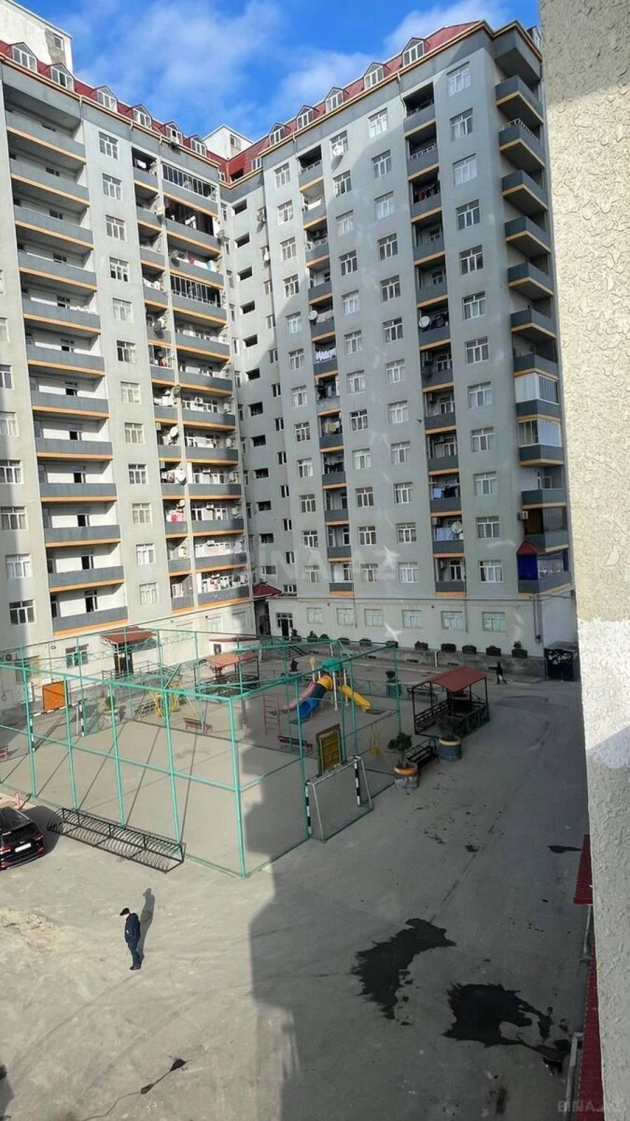 Satılır 2 otaqlı mənzil 84.5 m²