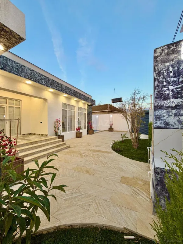 Satılır 5 otaqlı həyət evi 180 m²