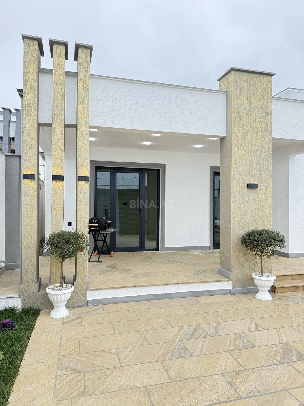 Satılır 4 otaqlı həyət evi 160 m²