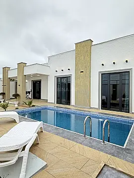 Satılır 4 otaqlı həyət evi 160 m²