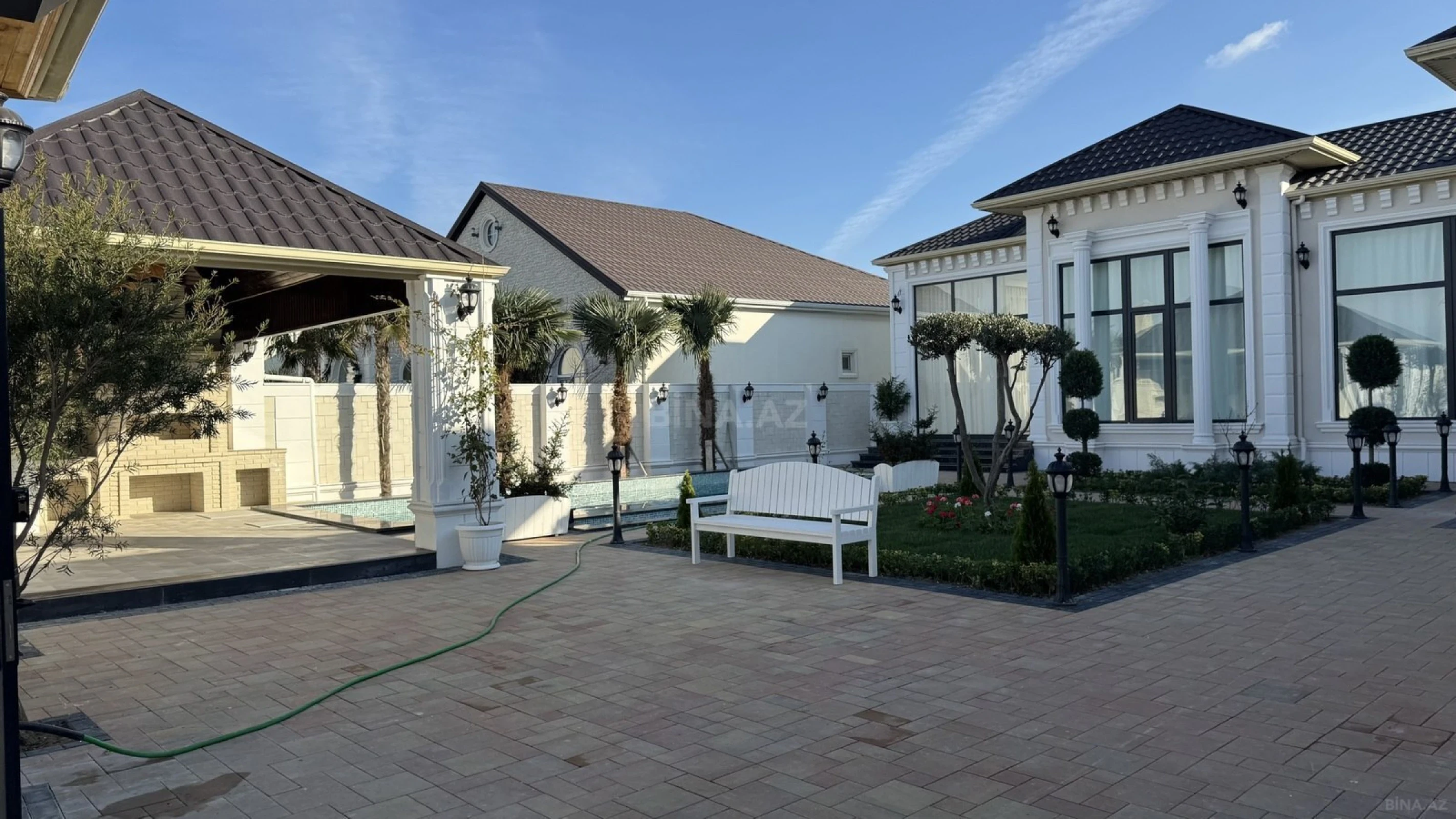 Satılır 5 otaqlı həyət evi 230 m²