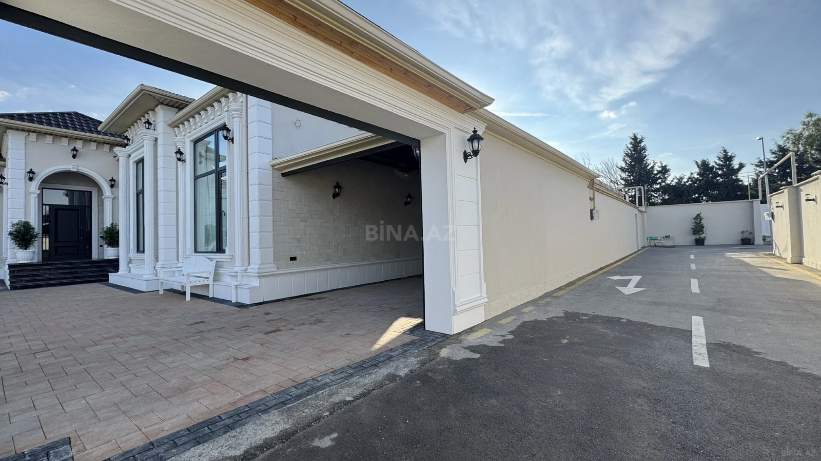 Satılır 5 otaqlı həyət evi 230 m²