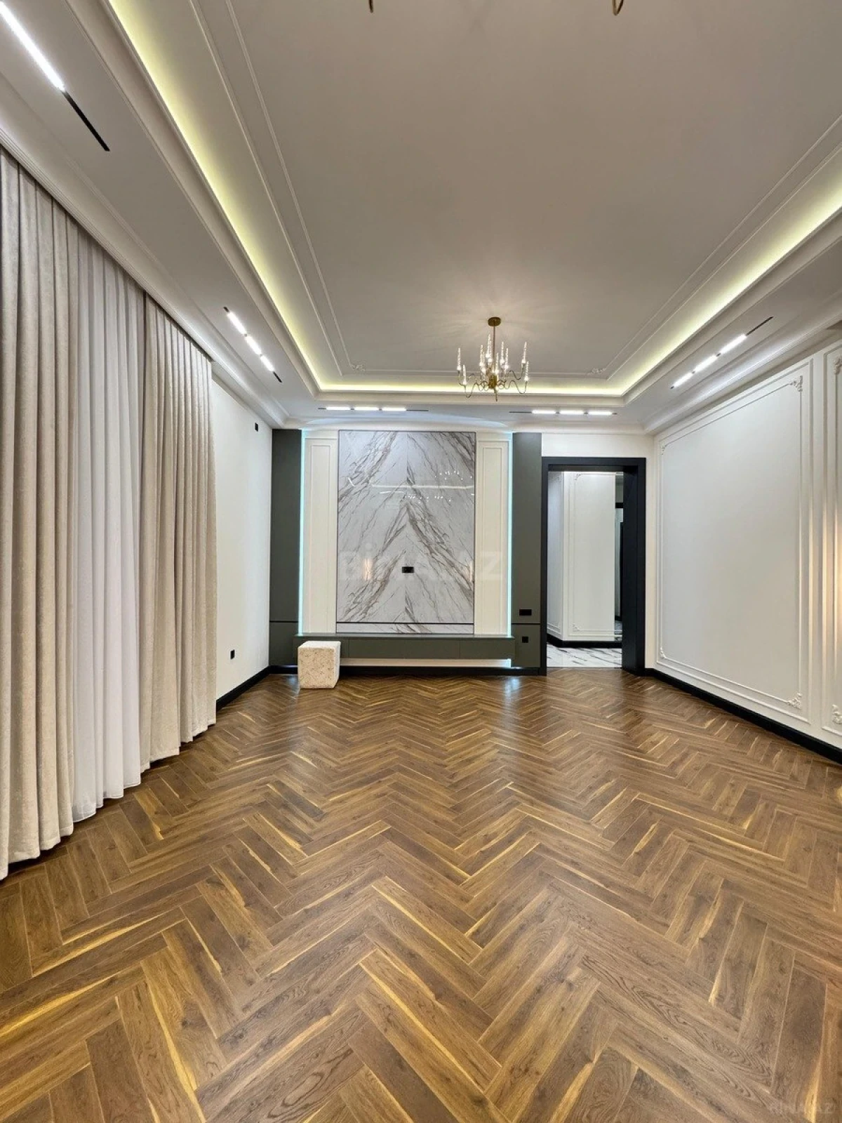 Satılır 5 otaqlı həyət evi 230 m²
